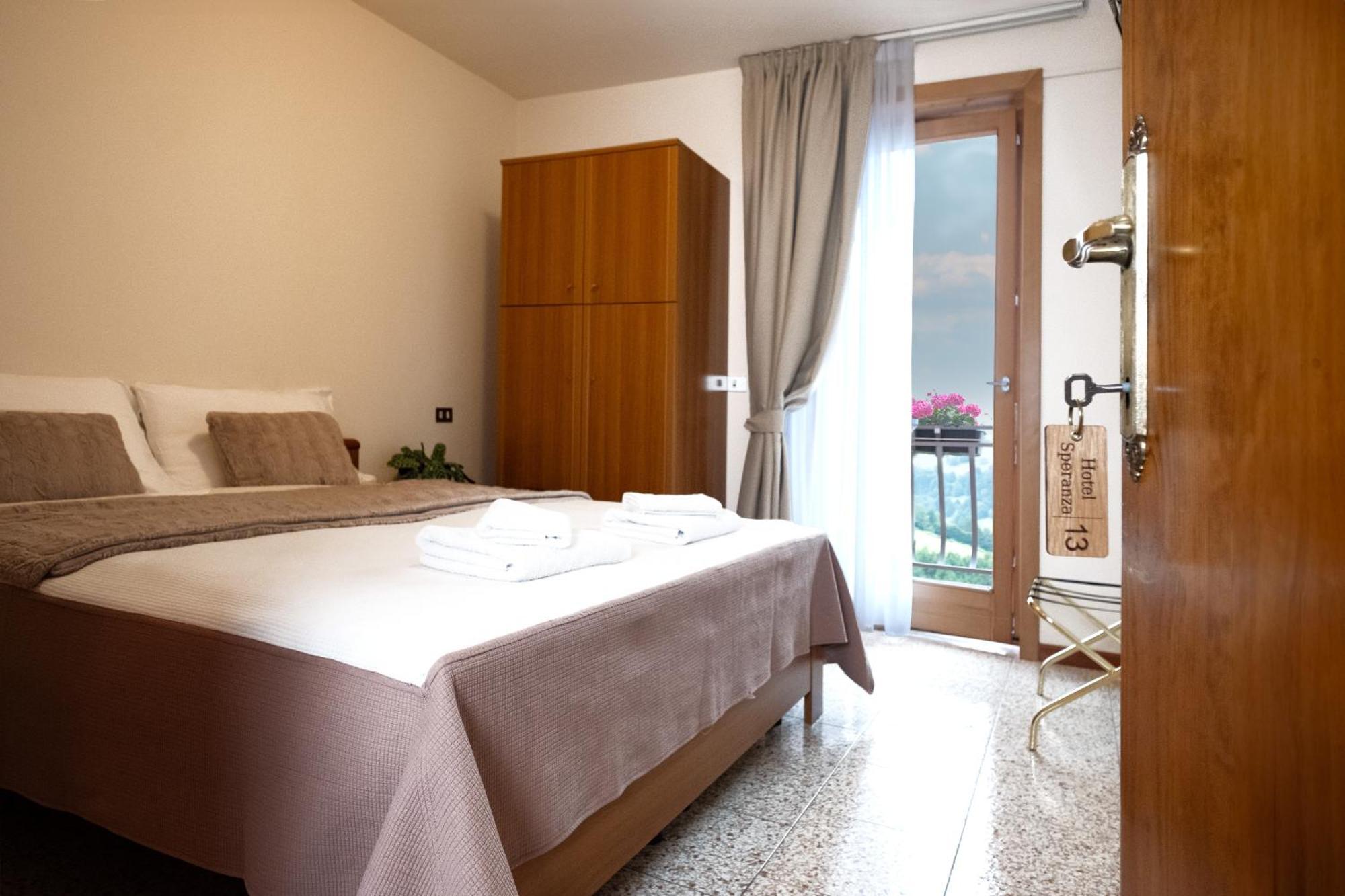 Albergo Trattoria Speranza Foza Exterior foto