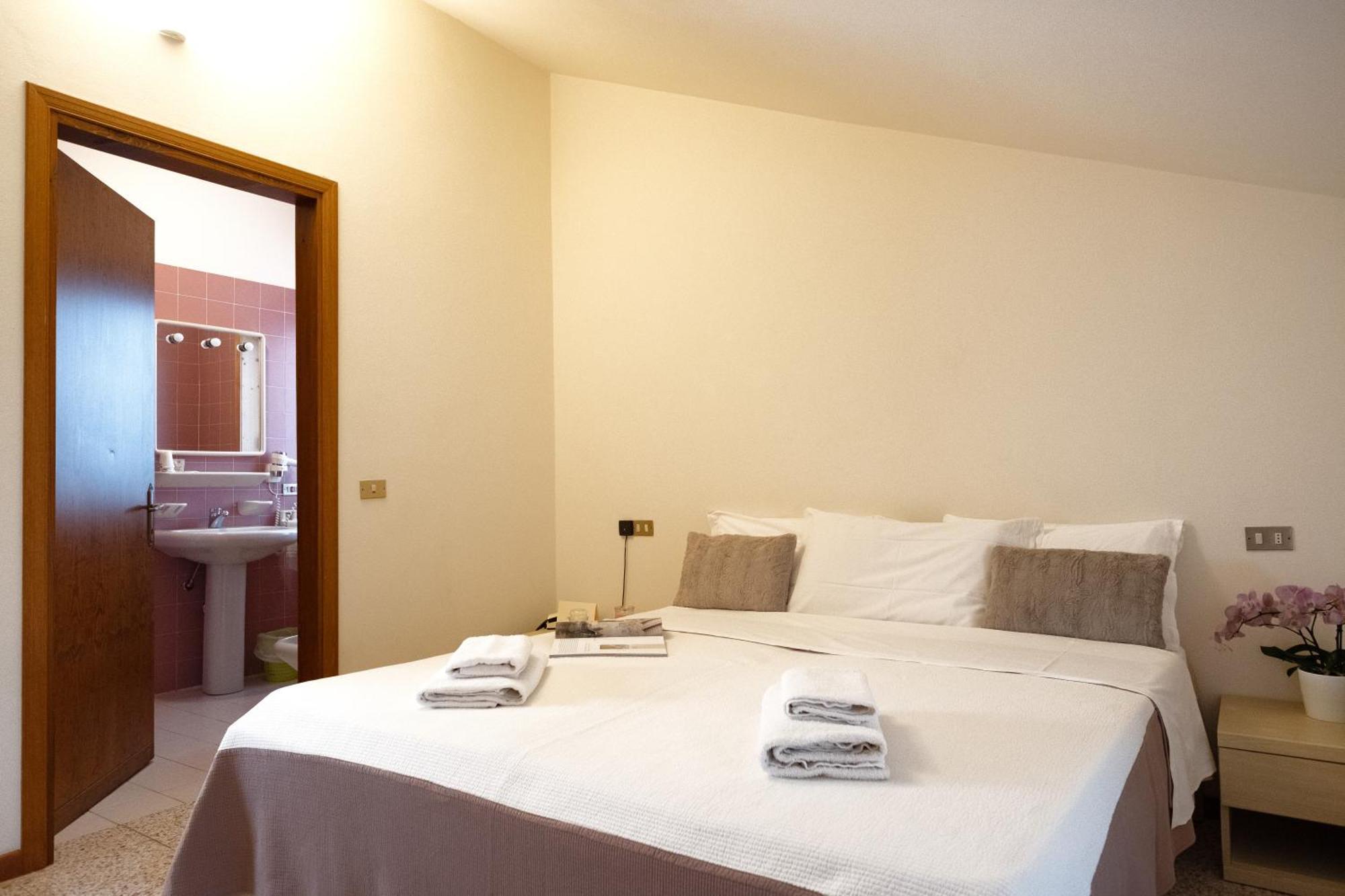 Albergo Trattoria Speranza Foza Exterior foto